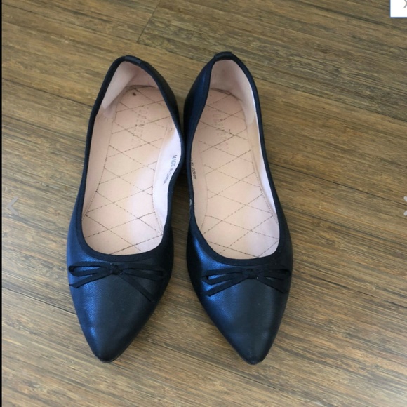Black Pointy Toe Bow Faux Leather Ballet Flats - Picture 1 of 3